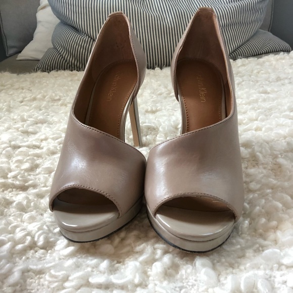 Calvin Klein Heels - Picture 5 of 7
